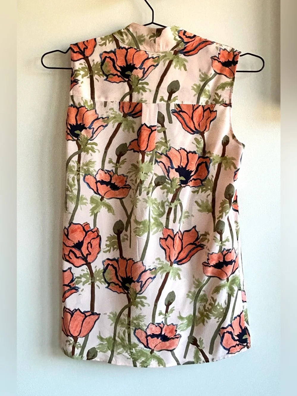 Tory Burch Silk Floral Tie-Neck Sleeveless Blouse in Poppy Print